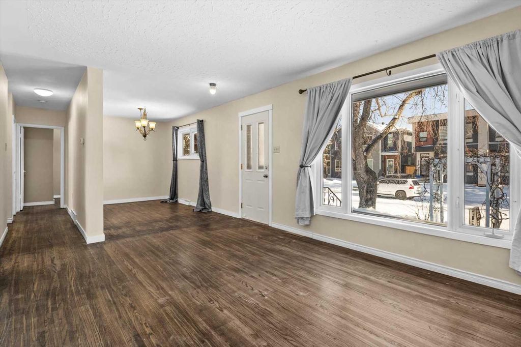 Photo of 3527 42 Street SW, Calgary, AB T3E 2M7 (MLS # A2291472)