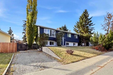 Photo of 28 Newlands Avenue, Red Deer, AB T4P 1Z9 (MLS # A2353536)