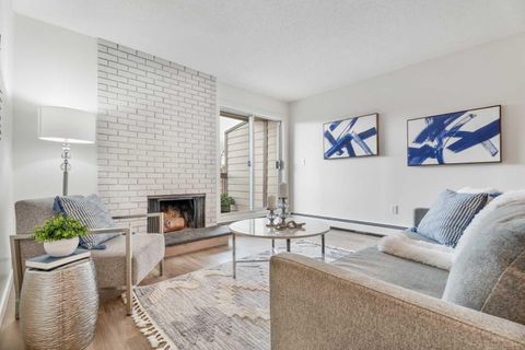 Photo of 239 6 Avenue NE #302, Calgary, AB T2E 0L8 (MLS # A2313218)