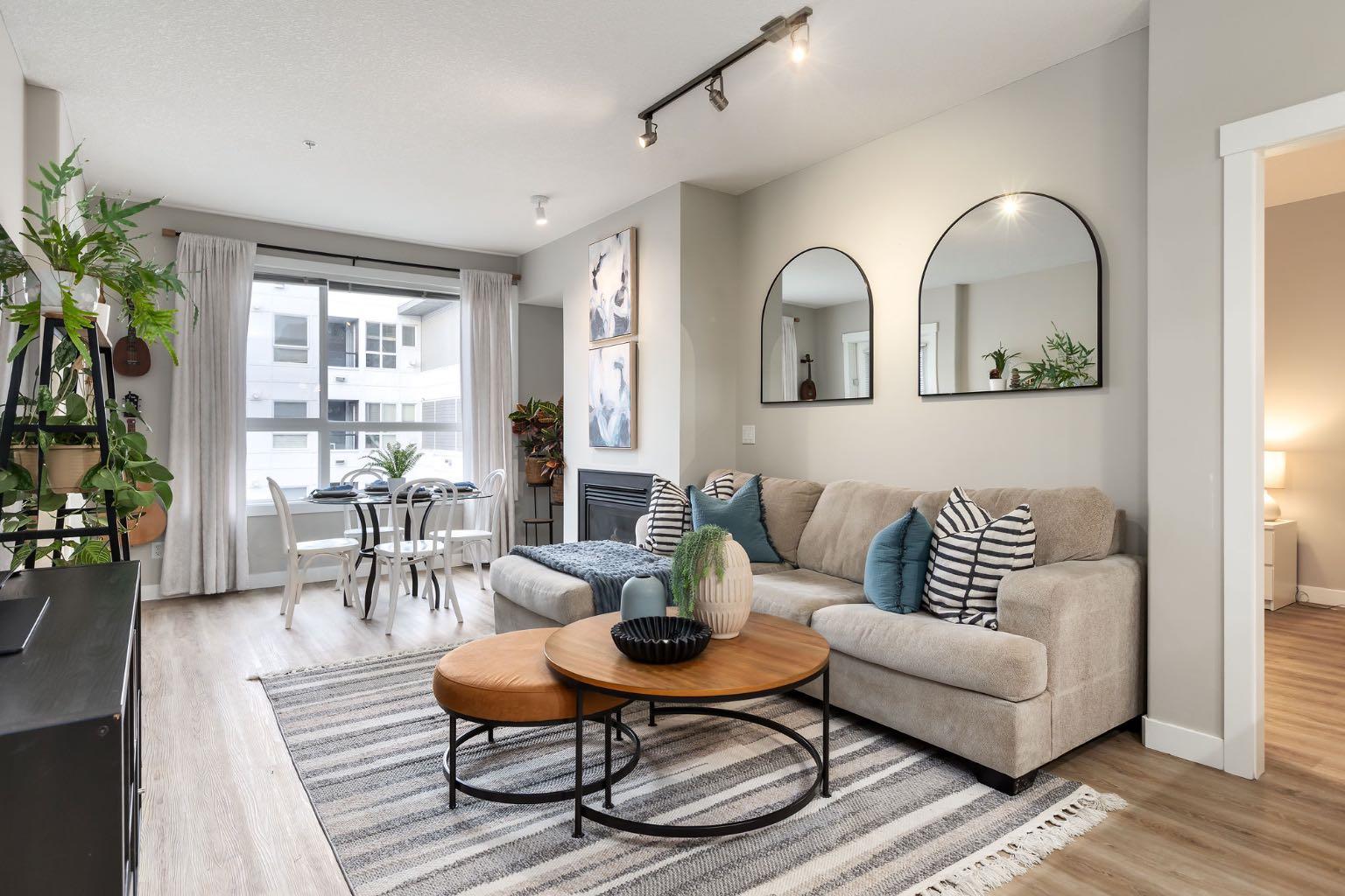 880 Centre Avenue NE 309