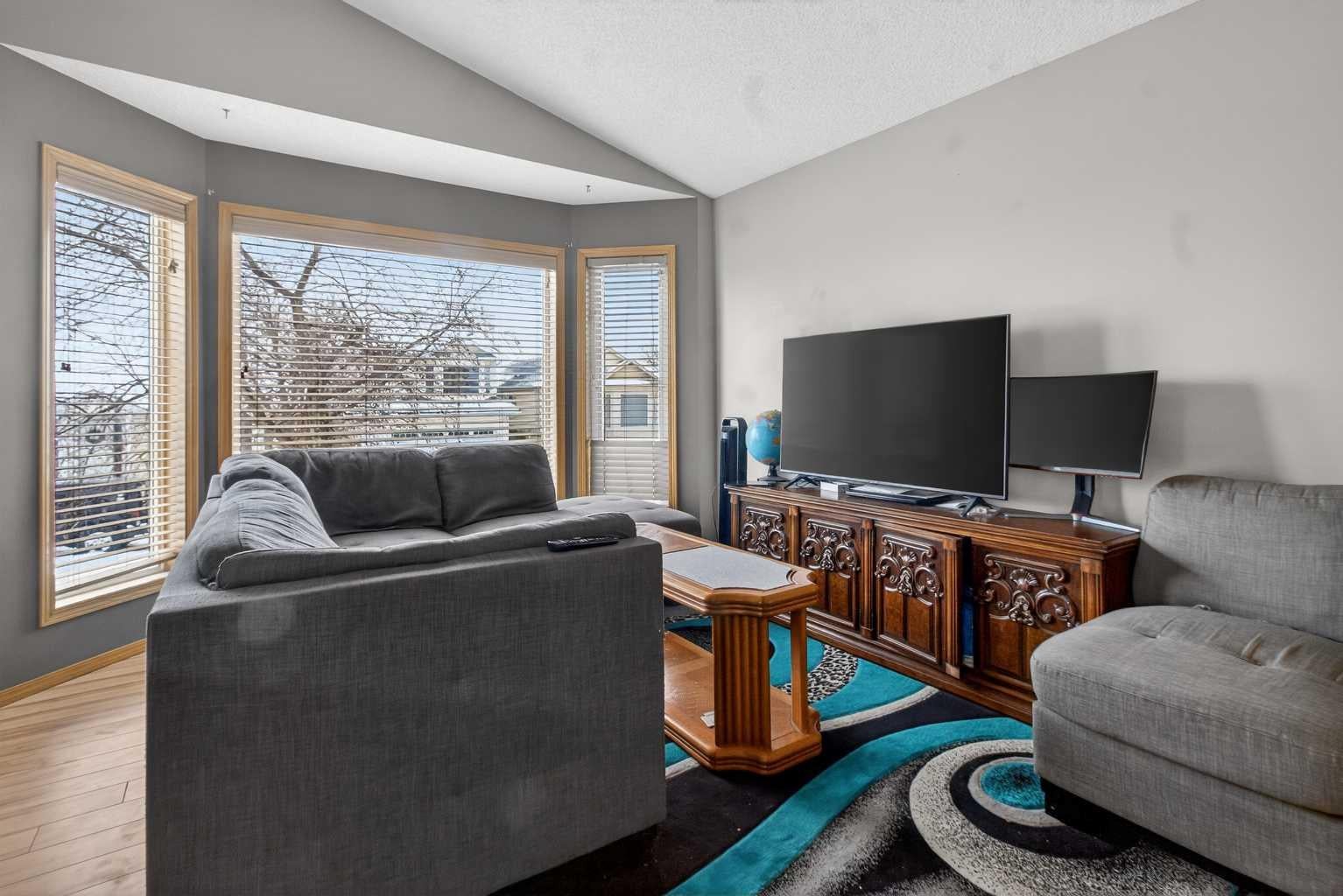 40 Erin Circle SE