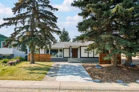 1040 Lake Ontario Drive SE Calgary AB T2J 3K2