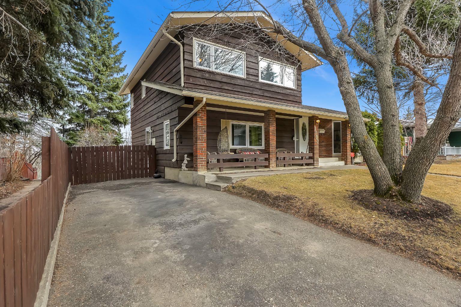 1102 Lake Christina Way SE