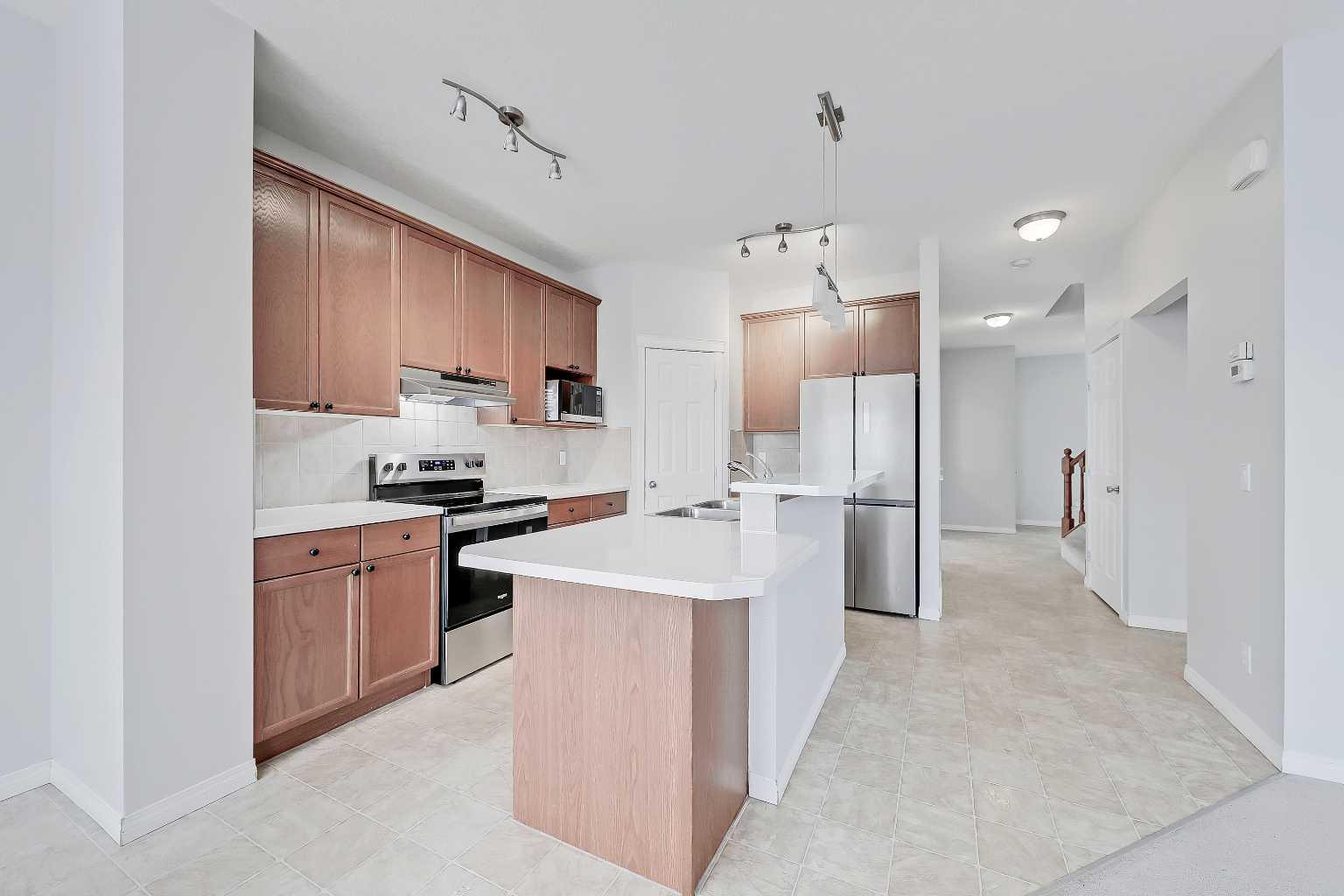 102 Kincora Glen Mews NW