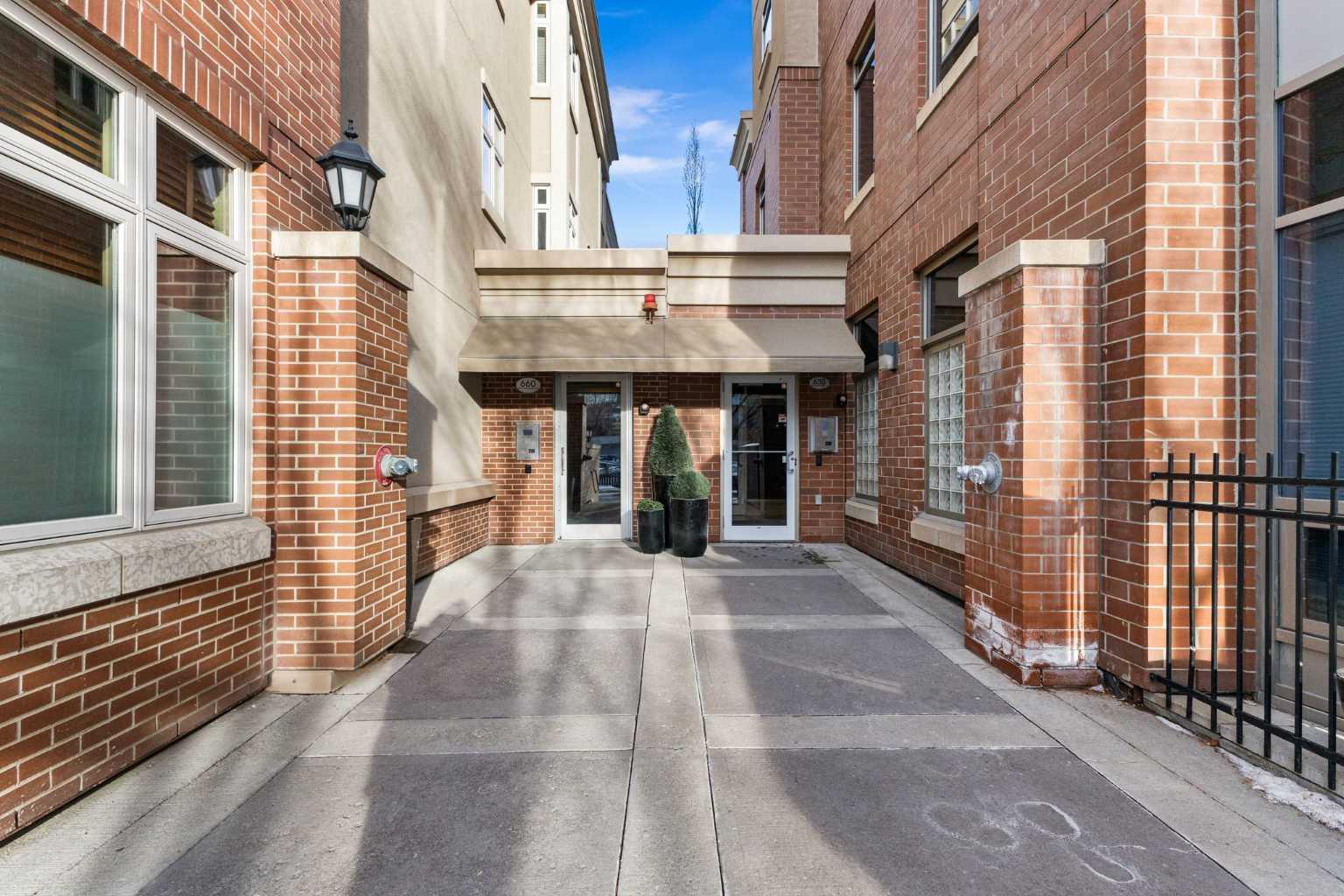 660 Eau Claire Avenue SW 404