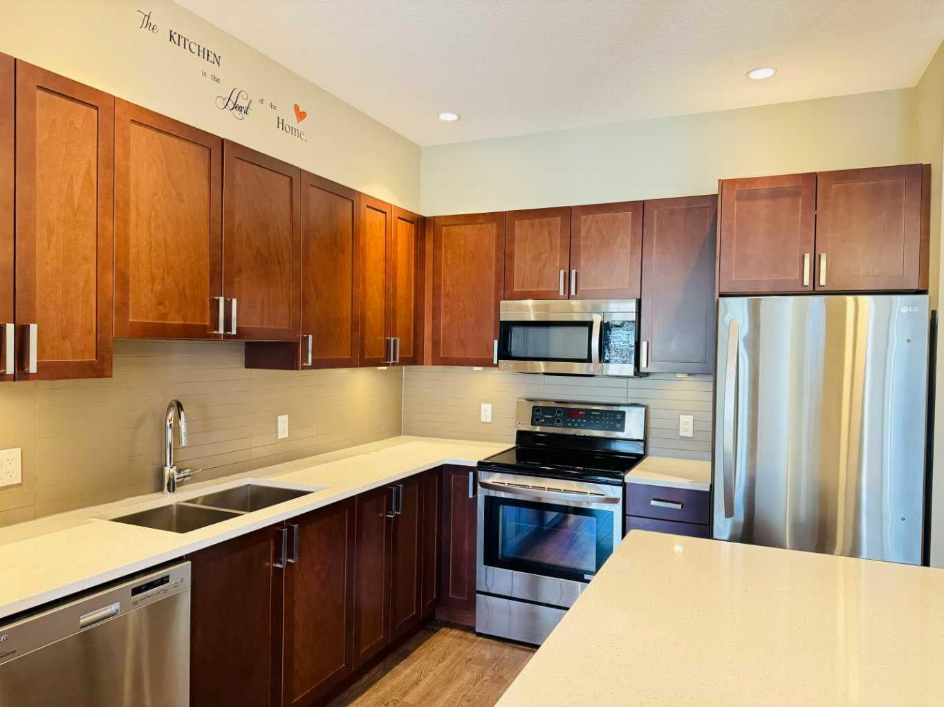 16 Auburn Bay Link SE 208