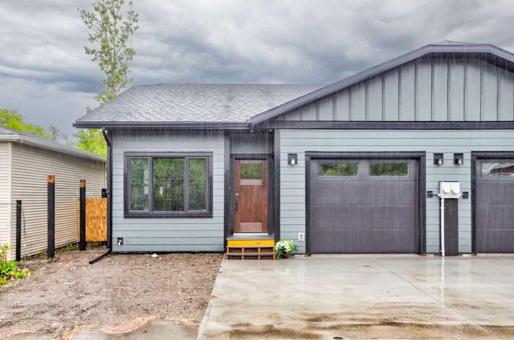 Photo of 1175 James Avenue #1, Pincher Creek, AB T0K 1W0 (MLS # A2316838)