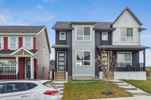 Photo of 113 Calhoun Common NE, Calgary, AB T3P 1T2 (MLS # A2263958) Photo of 113 Calhoun Common NE, Calgary, AB T3P 1T2 (MLS # A2263958)