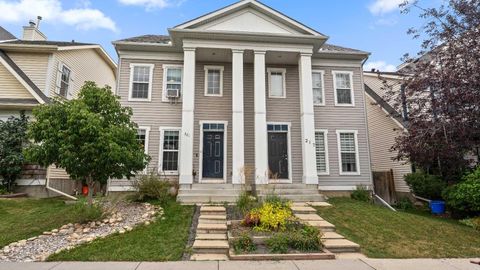 221 Elgin Place SE Calgary AB T2Z 4V8