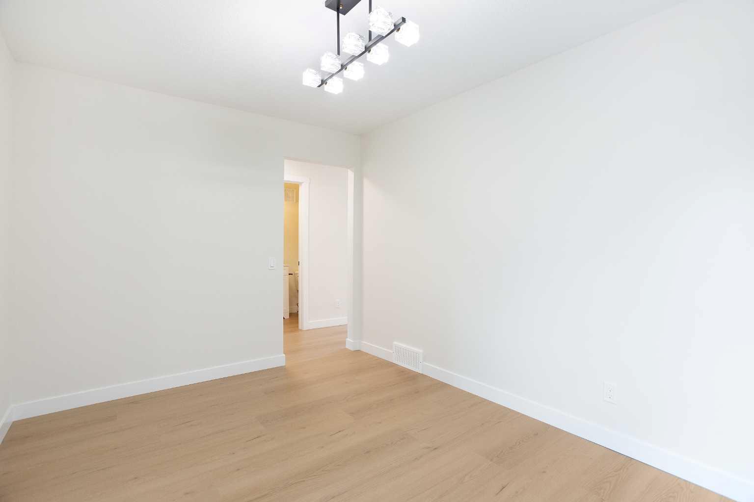 24 Hawkwood Crescent NW