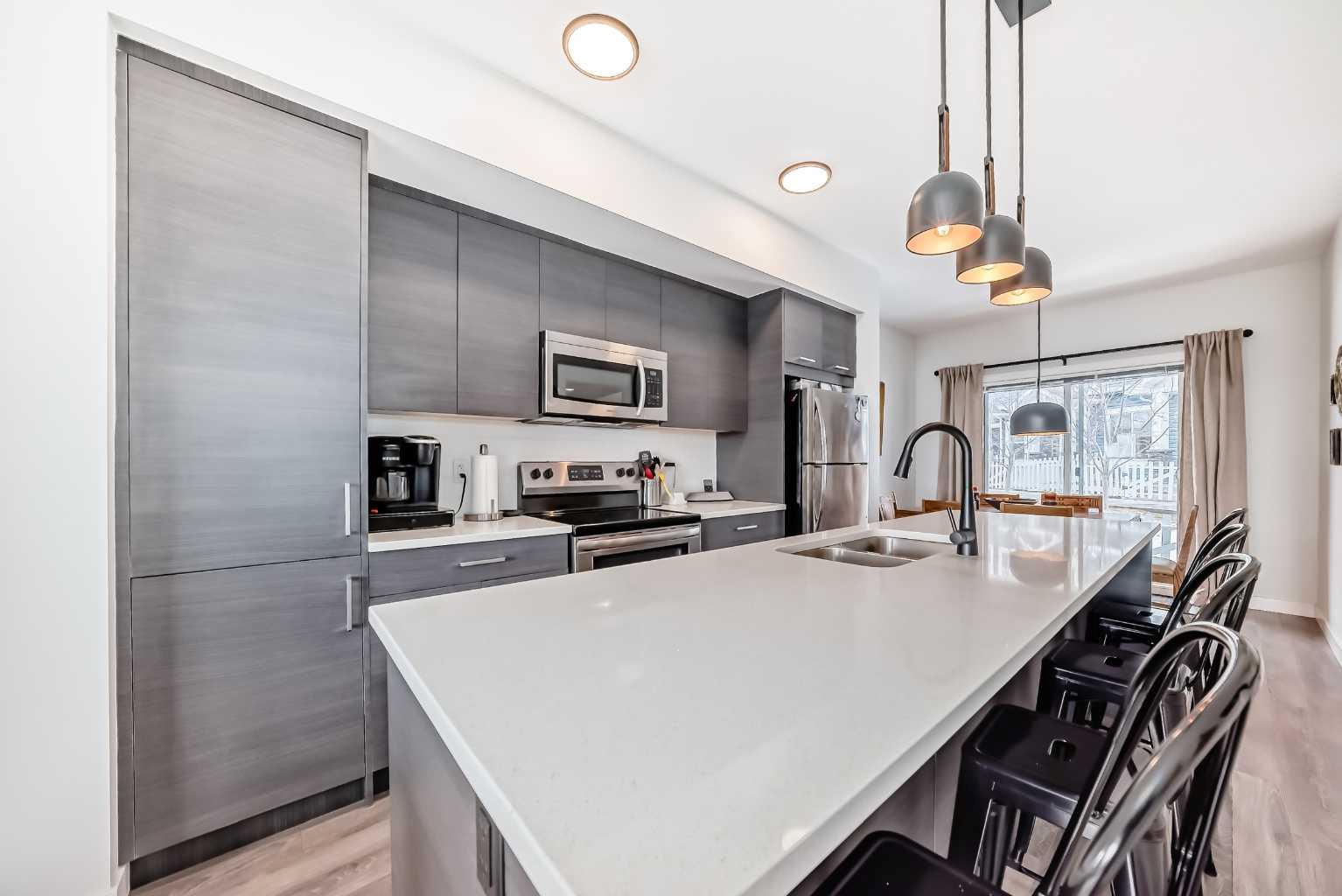 1302 Jumping Pound Common