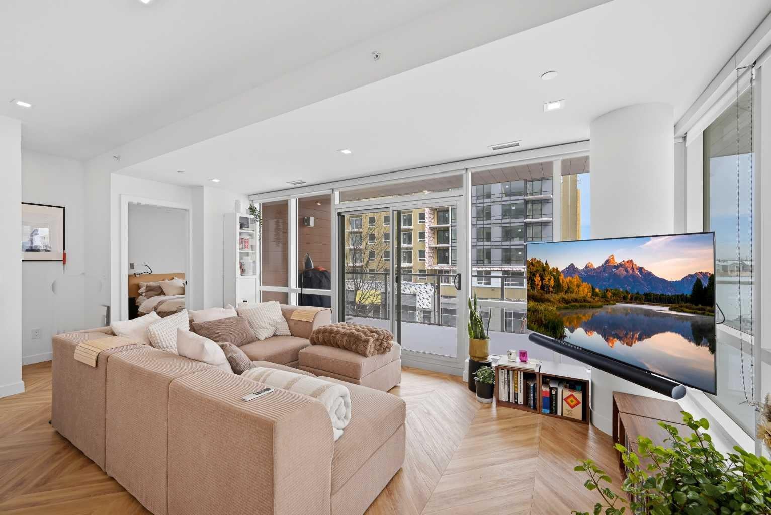 8445 Broadcast Avenue SW 315