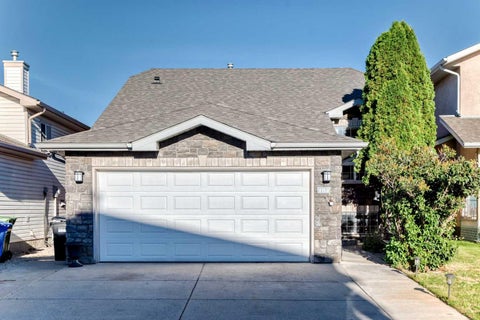 Photo of 184 Douglas Ridge Green SE, Calgary, AB T2Z 2T4 (MLS # A2345701)