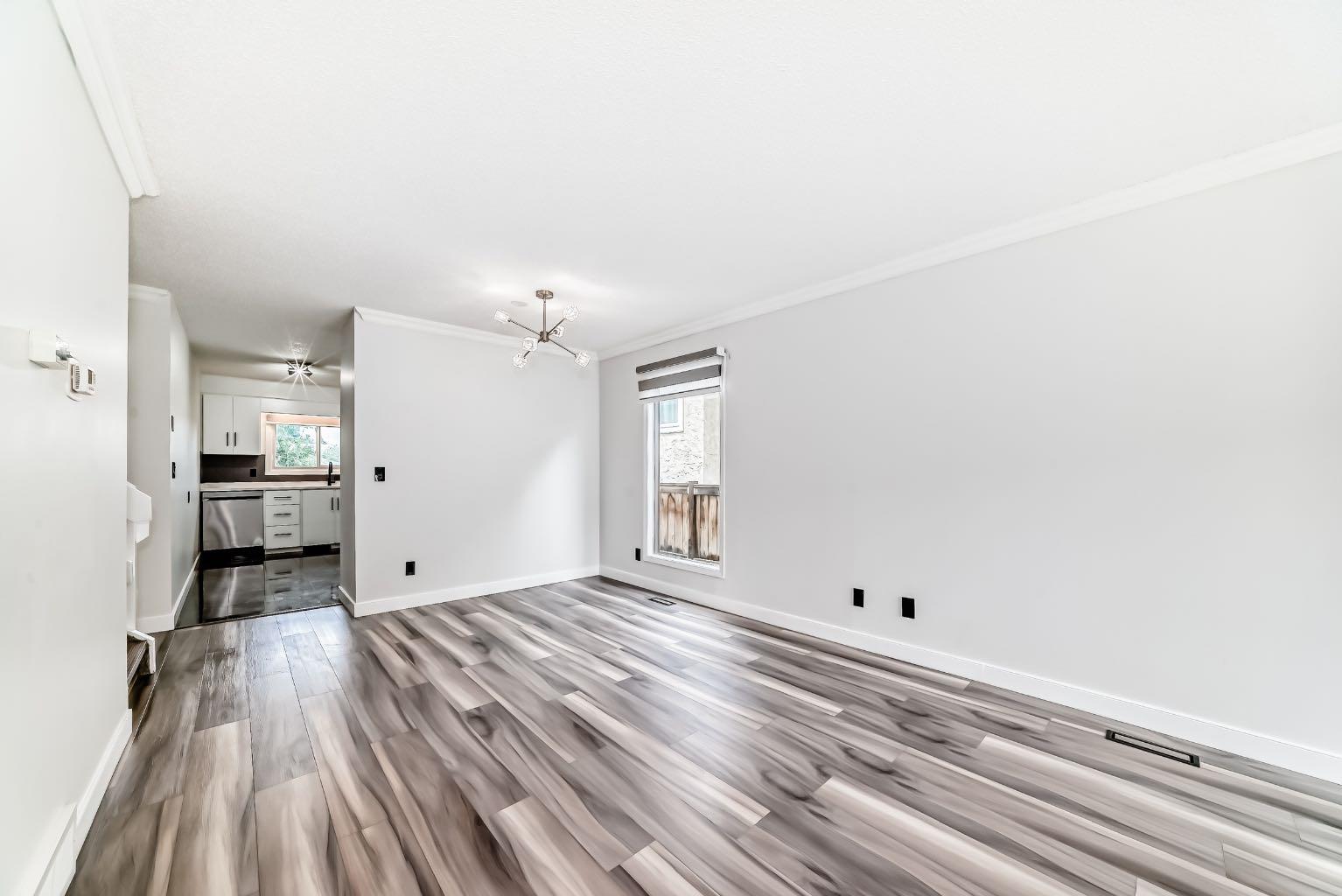 55 Bernard Place NW