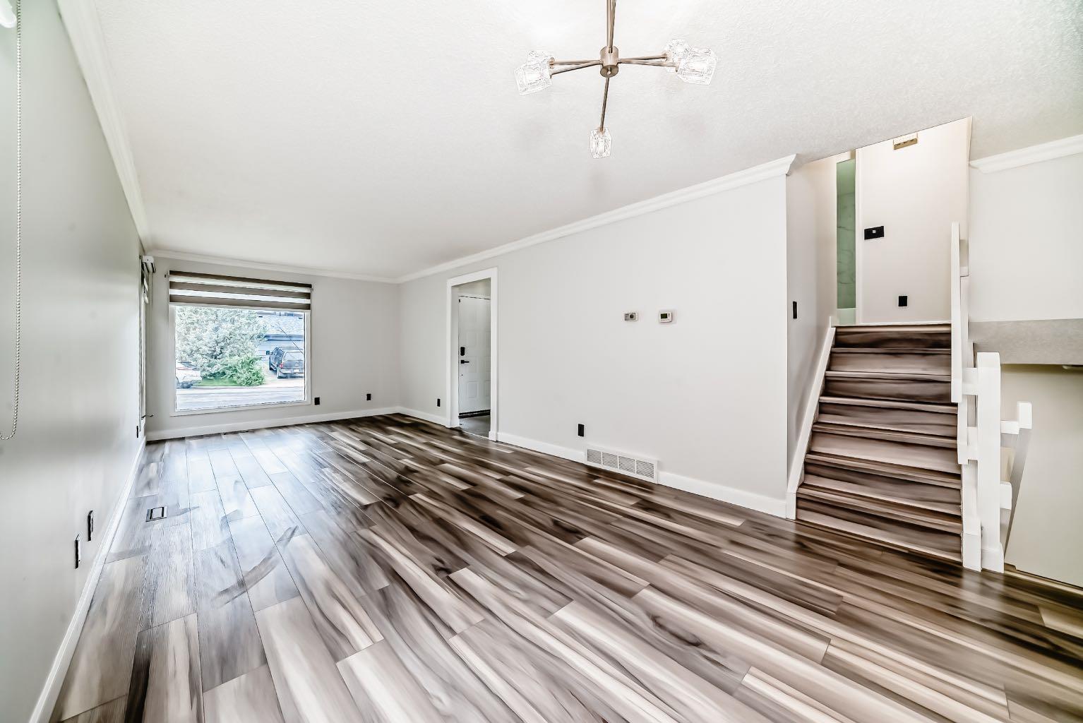 55 Bernard Place NW