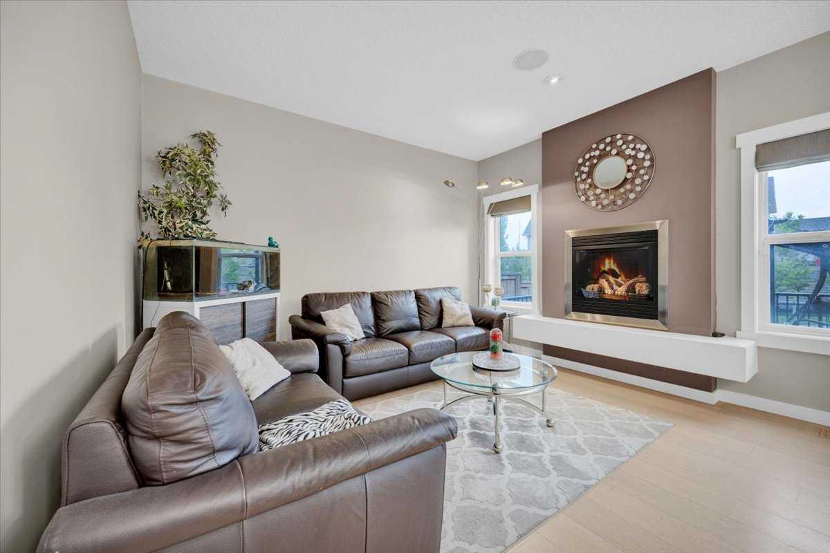 238 Sage Valley Drive NW