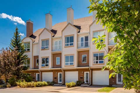 Photo of 3711 17 Street SW, Calgary, AB T2G 6N3 (MLS # A2323548)