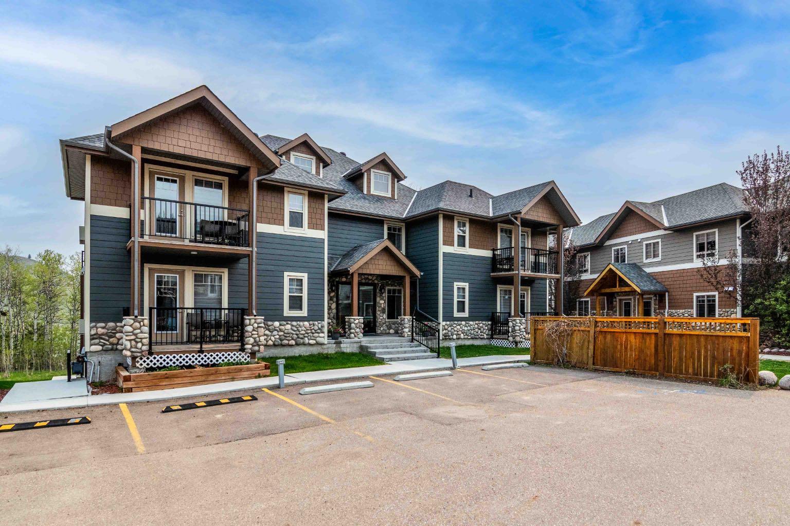 401 4 Street 709/710