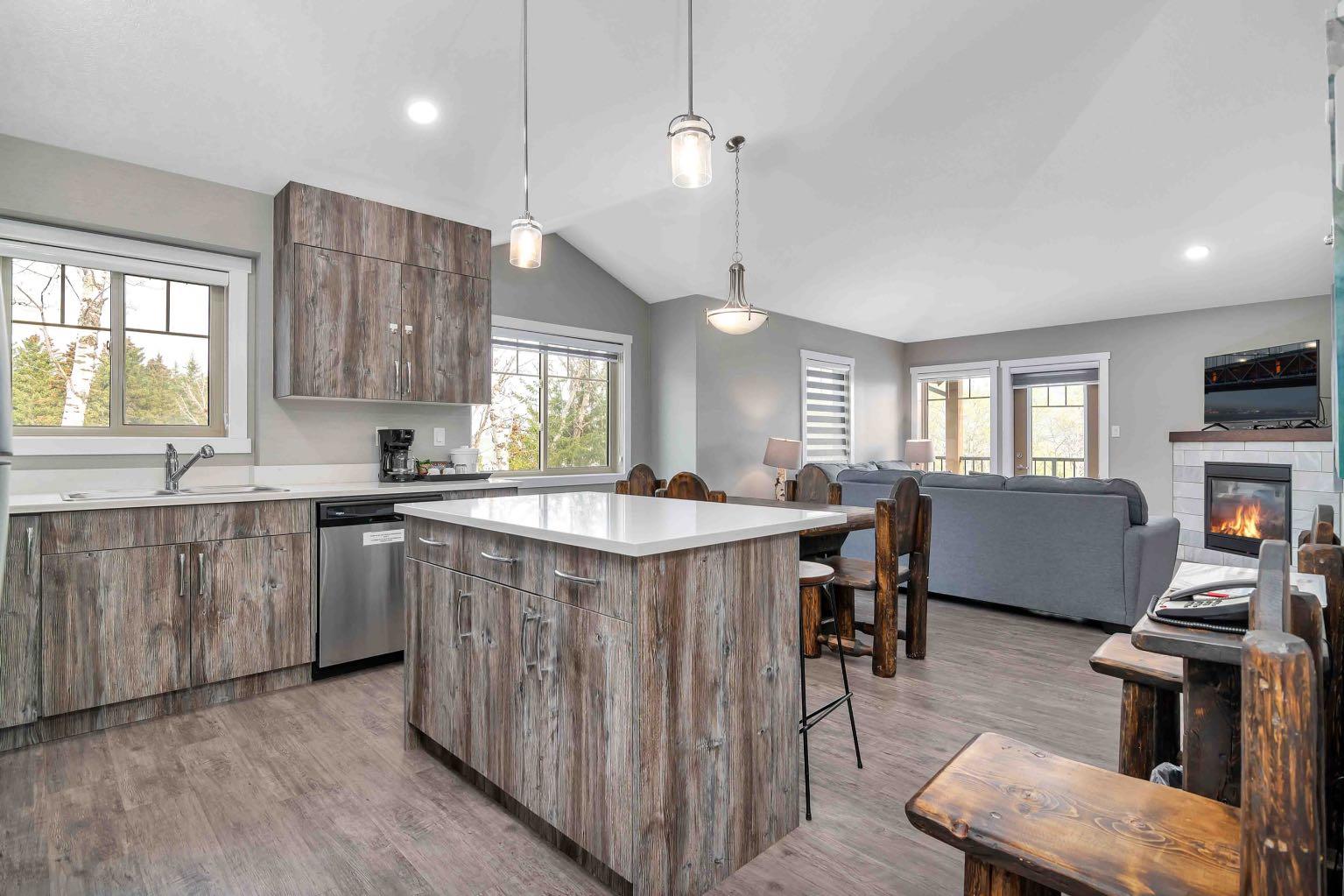 401 4 Street 709/710