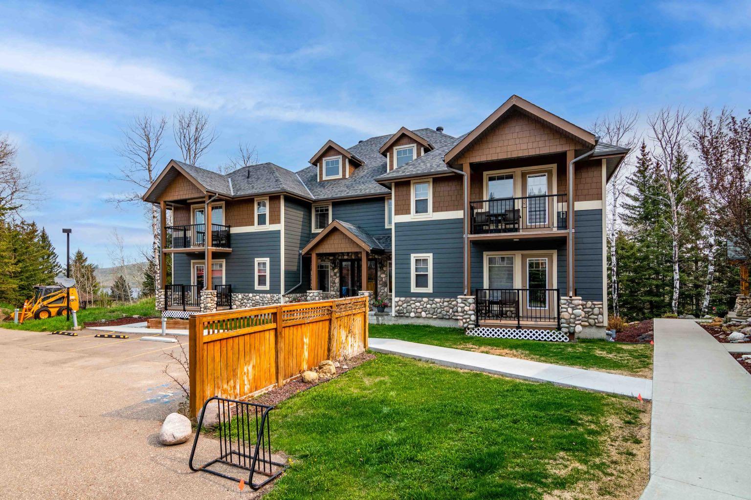 401 4 Street 709/710