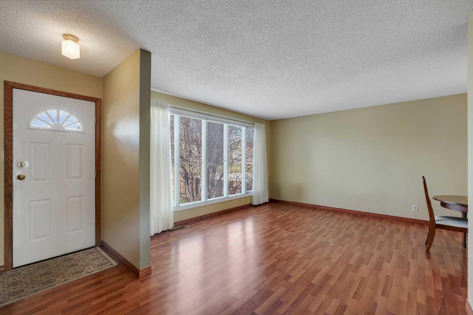 212 Westwood Drive SW