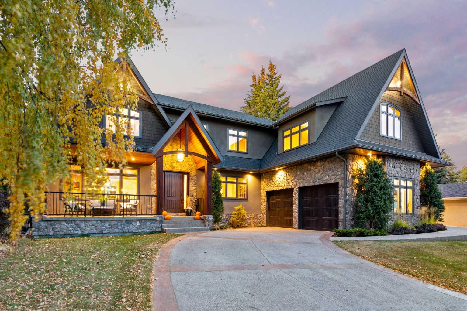 16 Varal Place NW