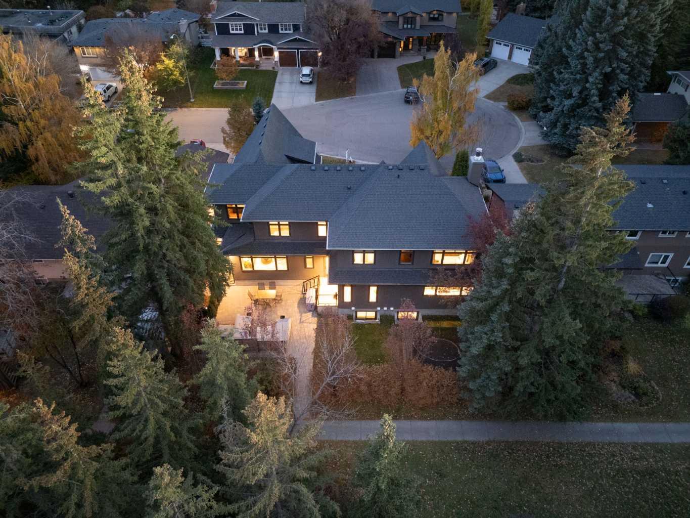 16 Varal Place NW