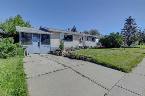 Photo of 9626 108 Avenue, Grande Prairie, AB T8V 1N3 (MLS # A2334513)