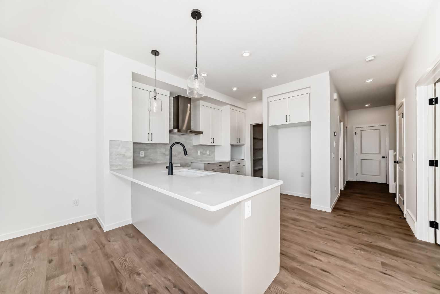 81 Southborough Square