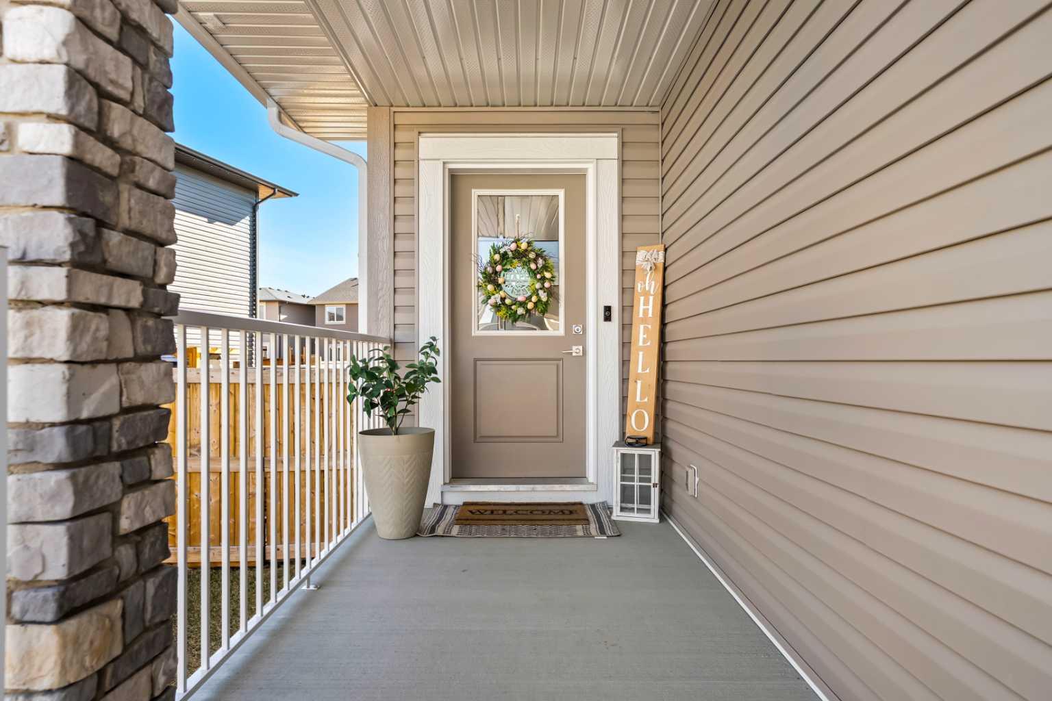 32 Paint Horse Crescent