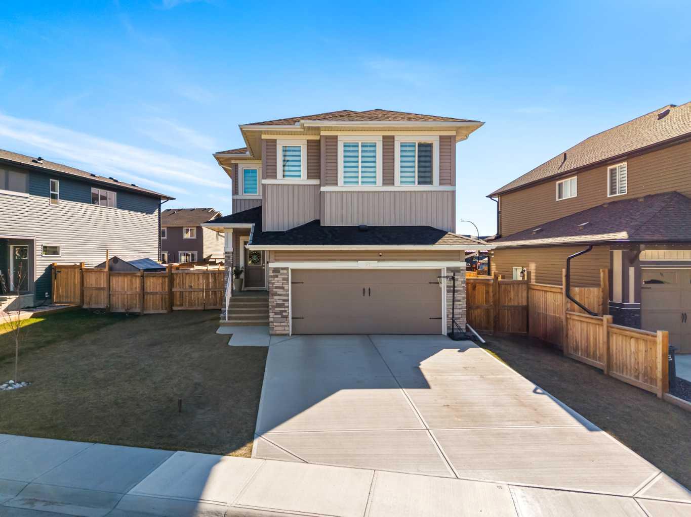 32 Paint Horse Crescent