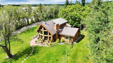 Photo of 5507 46 Street St, Rocky Mountain House, AB T4T 1L7 (MLS # A2328667)