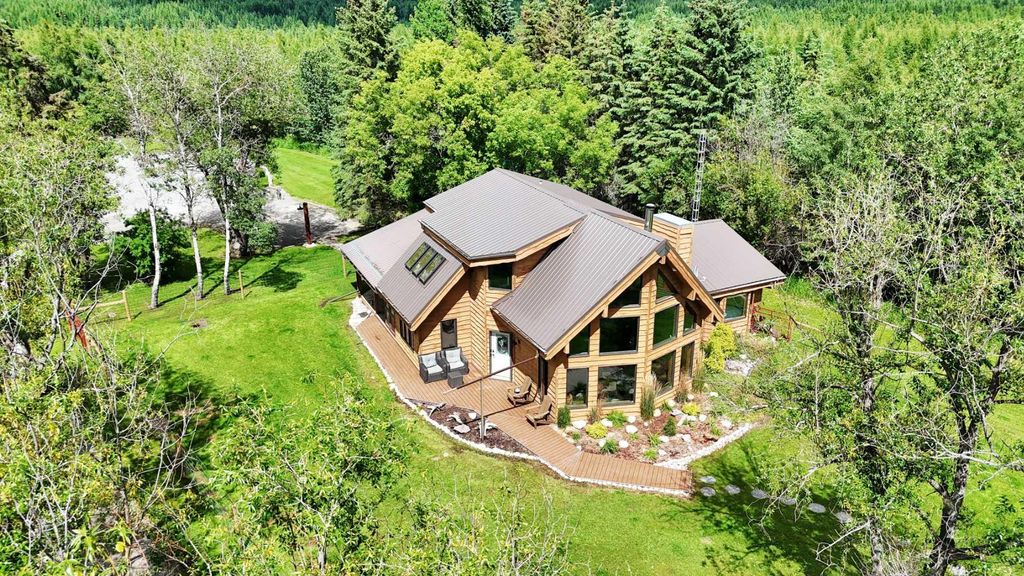 Photo of 5507 46 Street St, Rocky Mountain House, AB T4T 1L7 (MLS # A2328667)