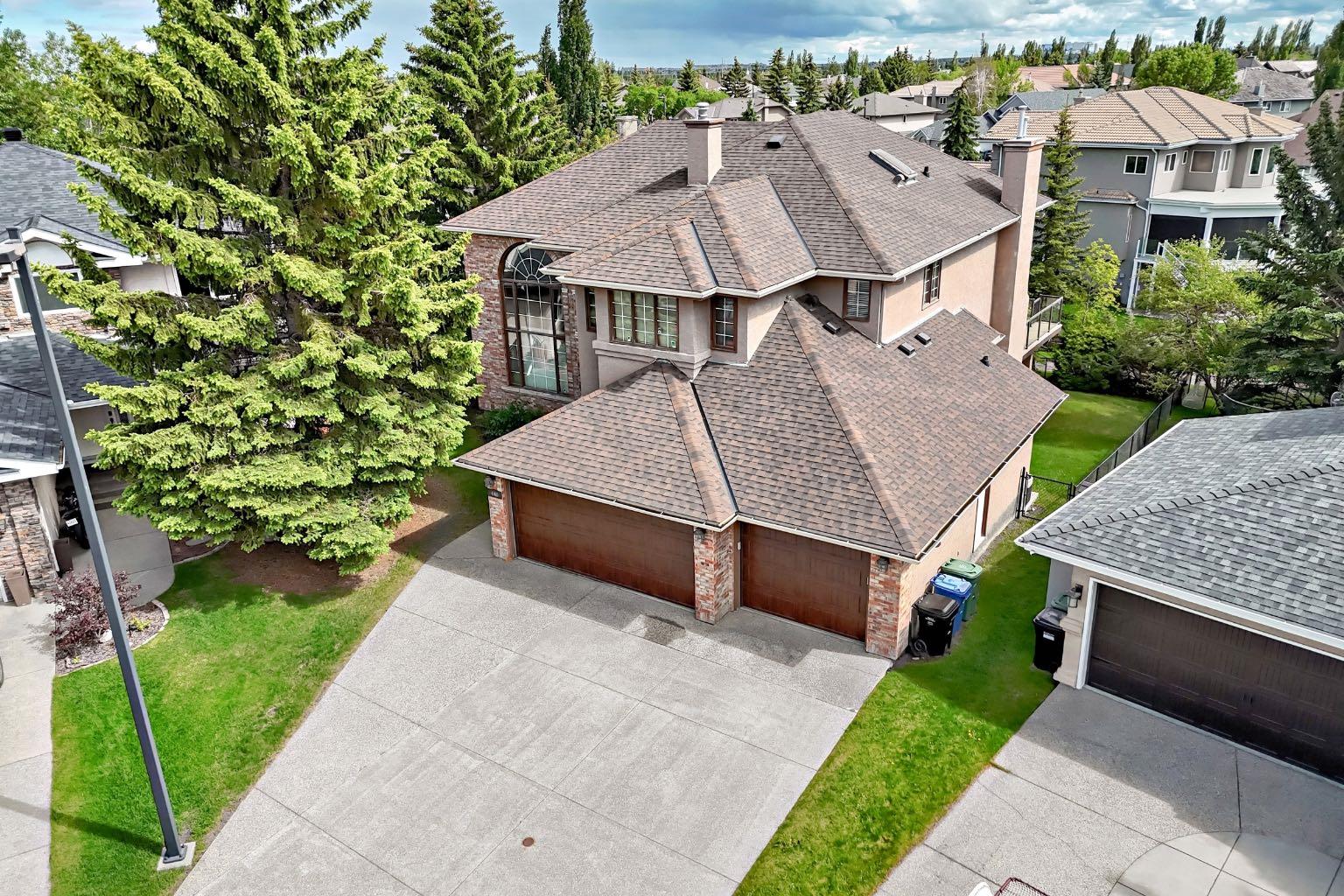 448 Mckenzie Lake Bay SE