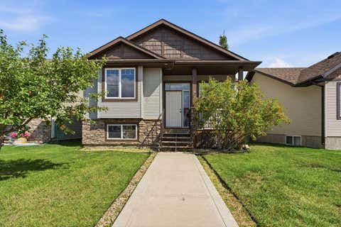 Photo of 42 Pondersoa Avenue, Blackfalds, AB T0M 0J0 (MLS # A2339553)