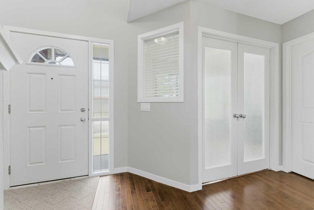 Photo of 186 Cranberry Place SE, Calgary, AB T3M 0G8 (MLS # A2317942)