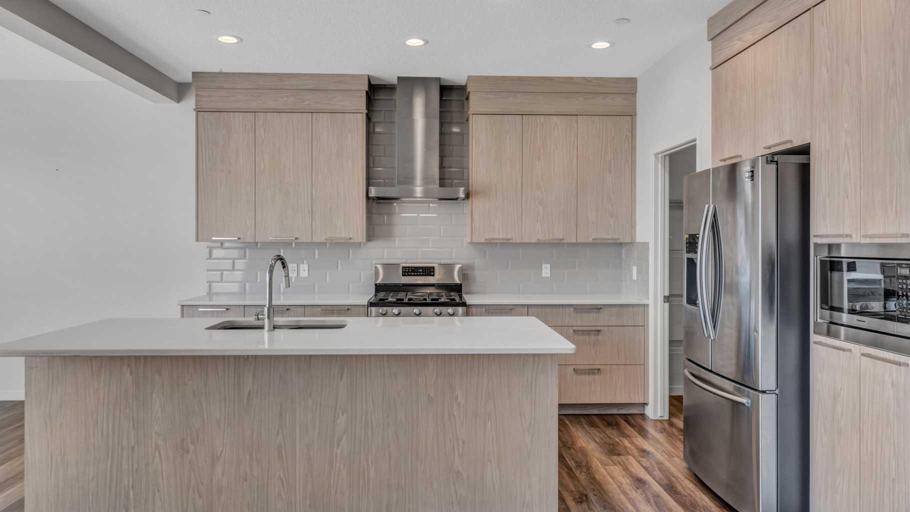 18 Howse Terrace NE