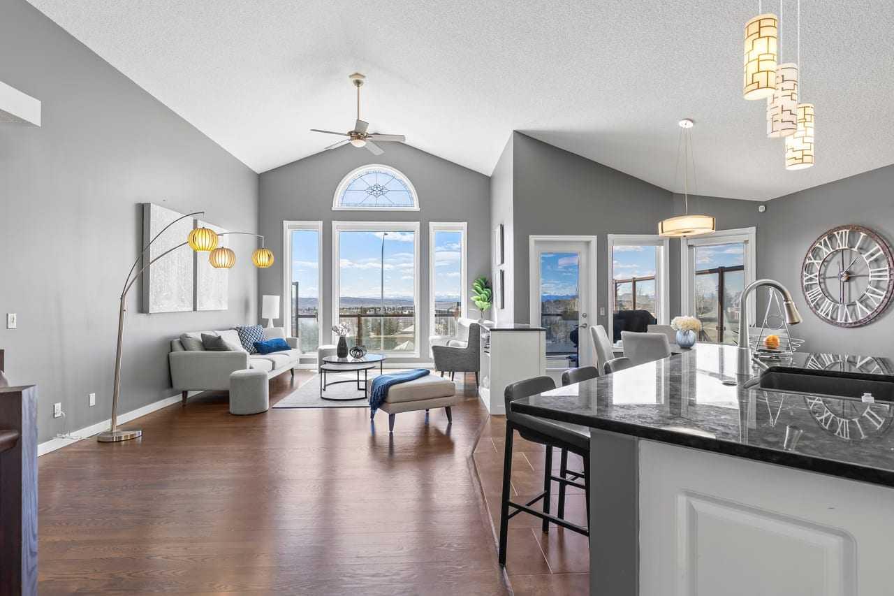 12 Arbour Estates Green NW