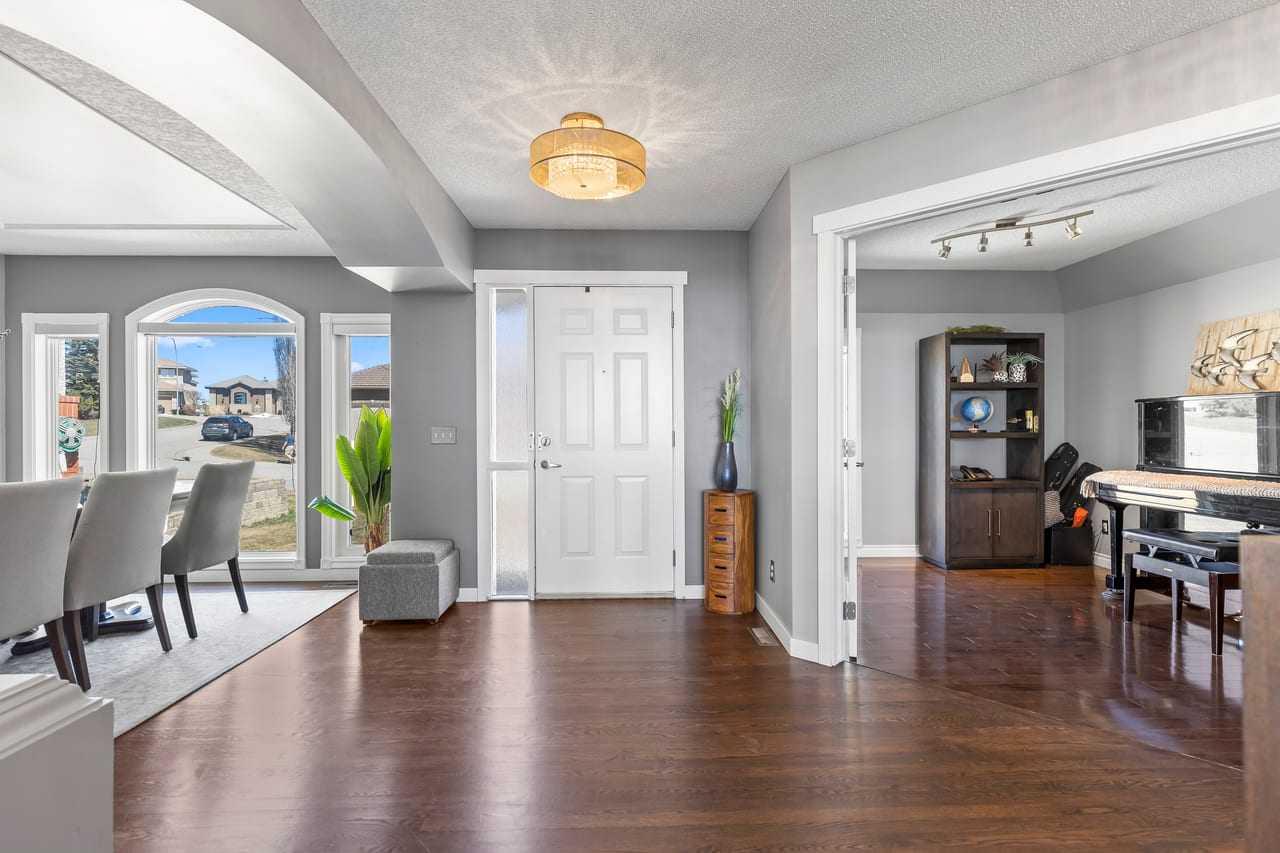 12 Arbour Estates Green NW