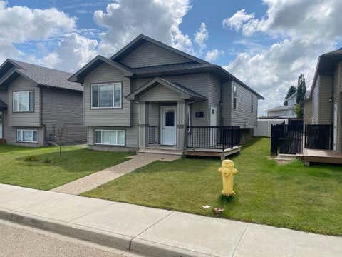 Photo of 7401 44 Avenue, Camrose, AB T4V 5E1 (MLS # A2337303)