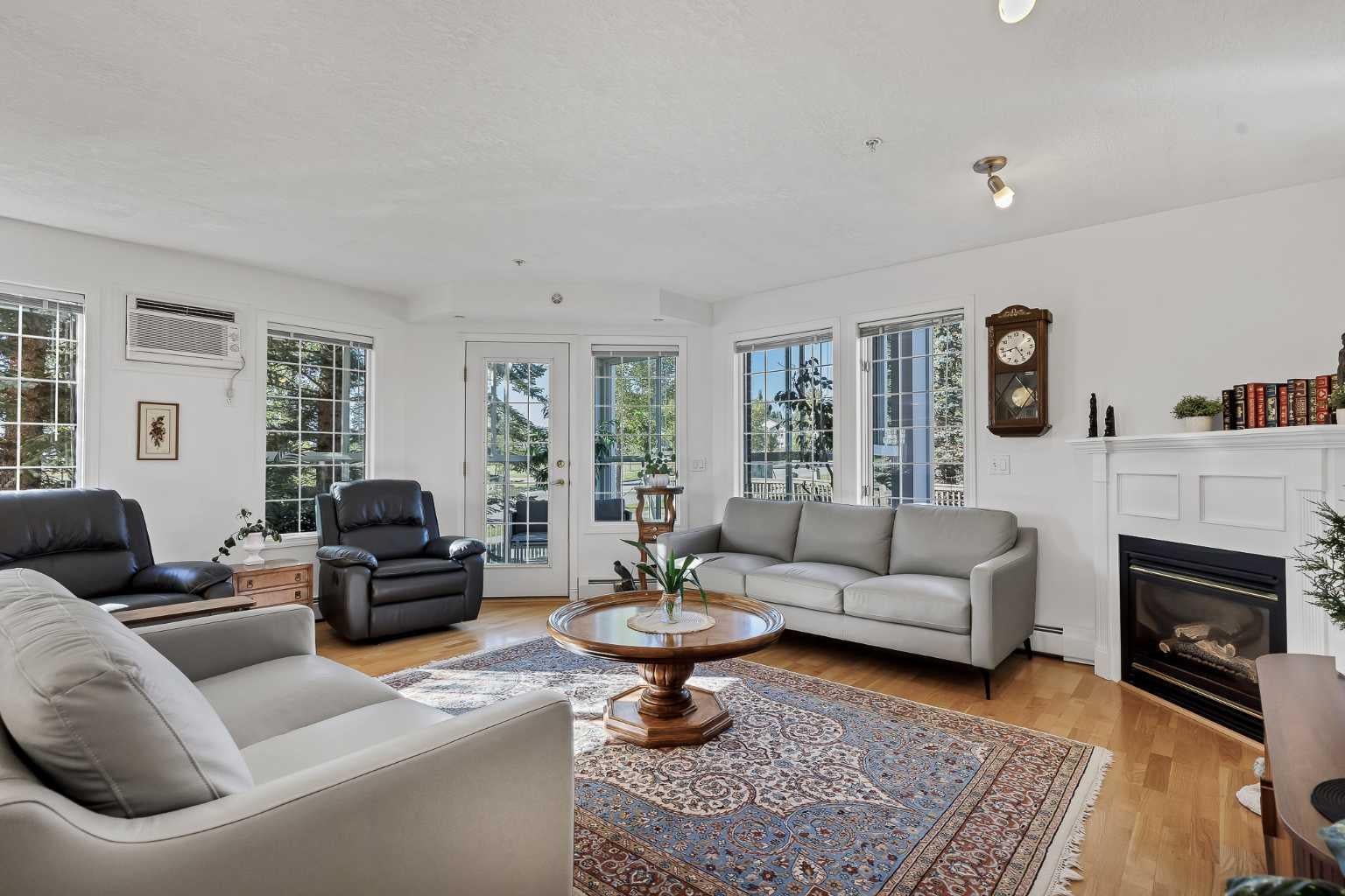 6868 Sierra Morena Boulevard SW 227
