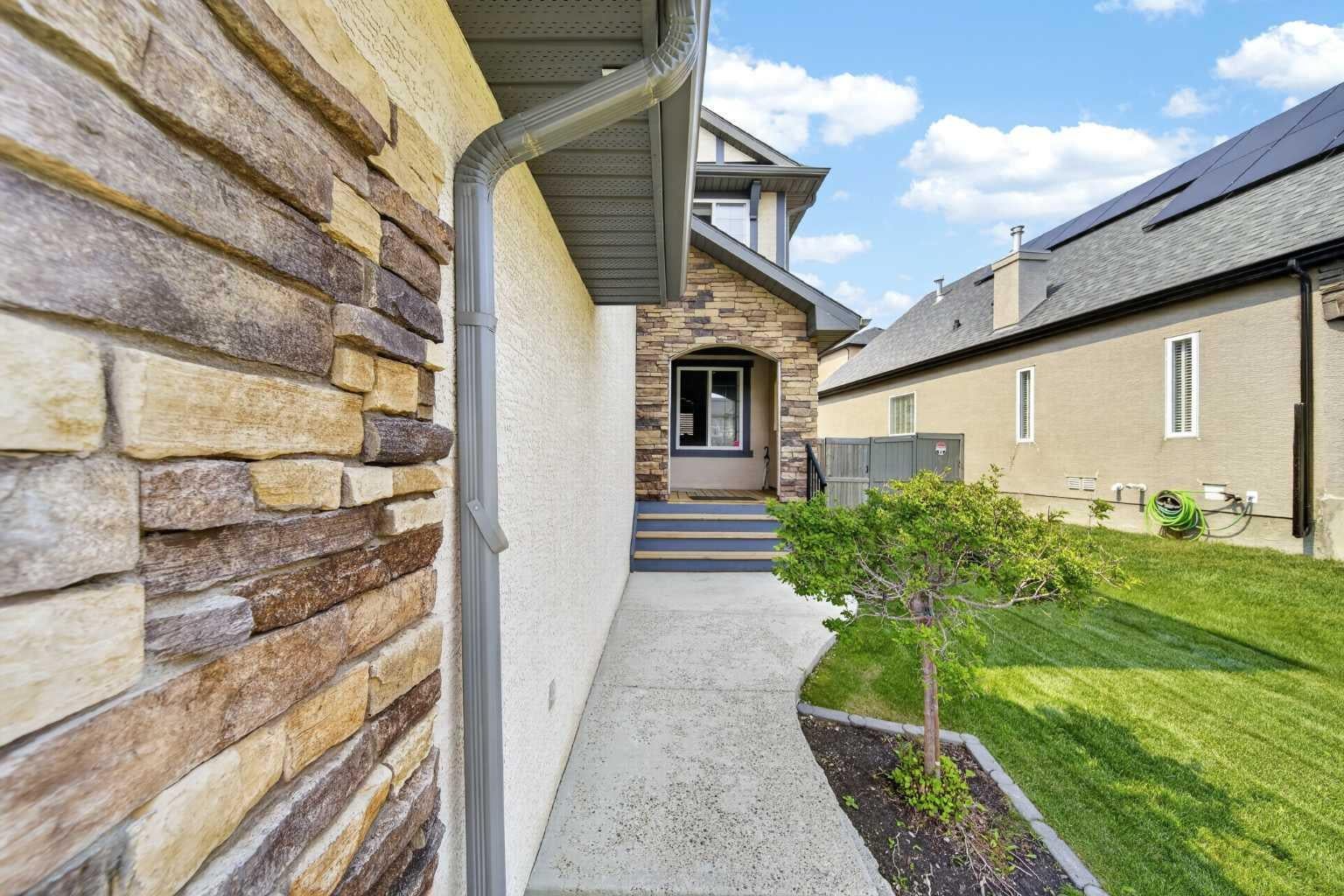 15 Sherwood Common NW