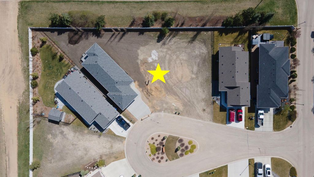 Photo of 13 Tindale Place, Red Deer, AB T4P 0T8 (MLS # A2315701)