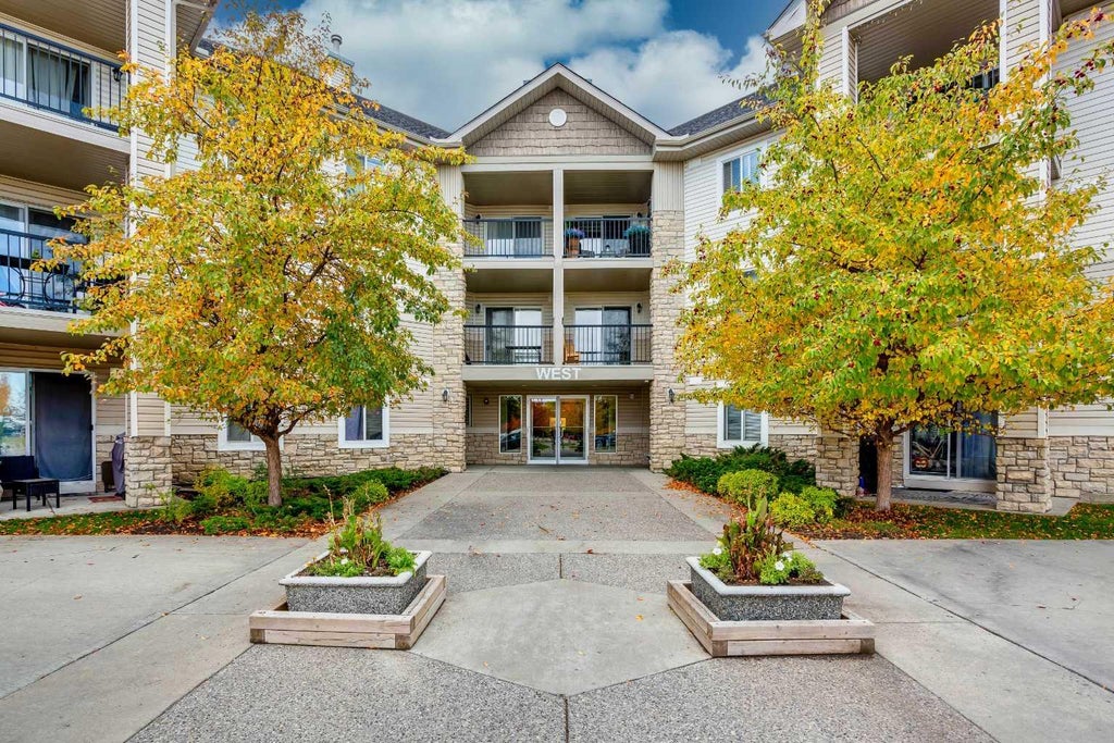 Photo of 2395 Eversyde Avenue SW #1309, Calgary, AB T2Y 0B4 (MLS # A2350600)