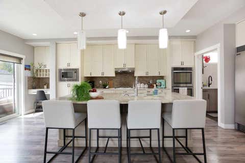 Photo of 342 Hillcrest Circle SW, Airdrie, AB T4B 4B3 (MLS # A2310025)