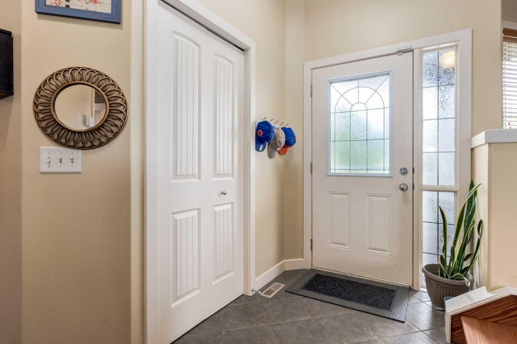 Photo of 664 Luxstone Landing SW, Airdrie, AB T4B 3L2 (MLS # A2315122)