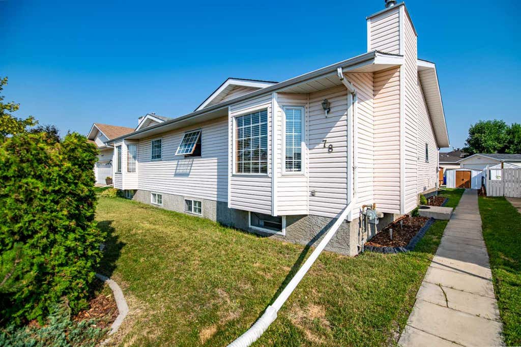 Photo of 78 Duston Street, Red Deer, AB T4R 2L5 (MLS # A2333809)