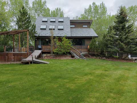 Photo of 20 Mountain View Park, Bragg Creek, AB T0L 0K0 (MLS # A2304421)