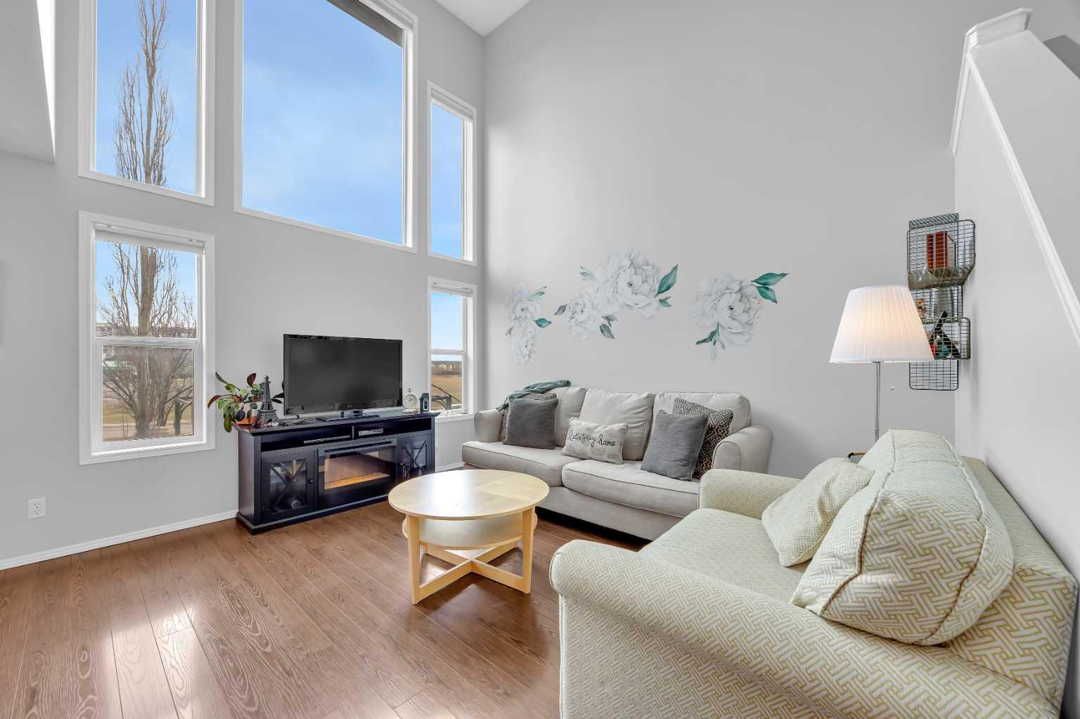 266 Cougarstone Circle SW