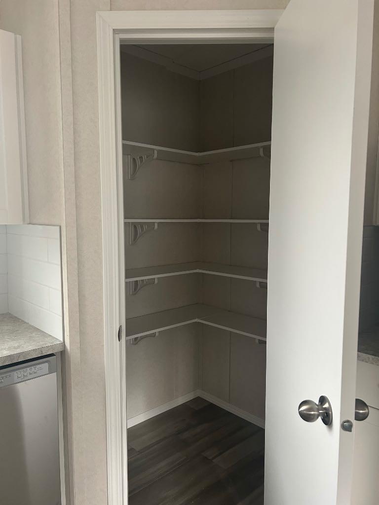 2015 Sunflower Crescent